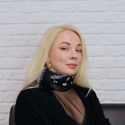 Угай Анна